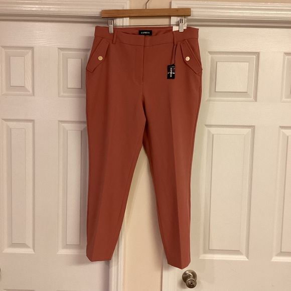 SOLD!!! Express Pink Crop High Rise Pants - Picture 4 of 9